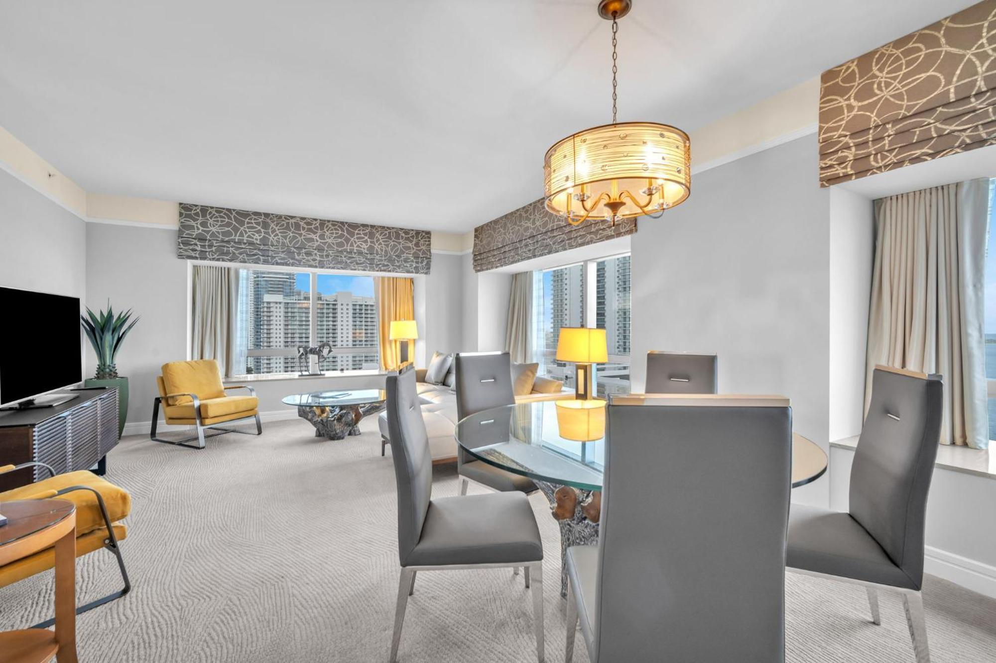 Spacious 2 Bedroom 2 Bath & Studio Suites In The Four Seasons Hotel Miami High Floors Esterno foto